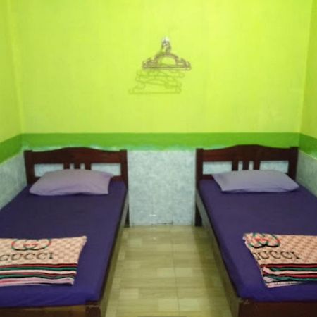 Hotel Indah Grogot Syariah Mitra Reddoorz Tanah Grogot Exterior photo